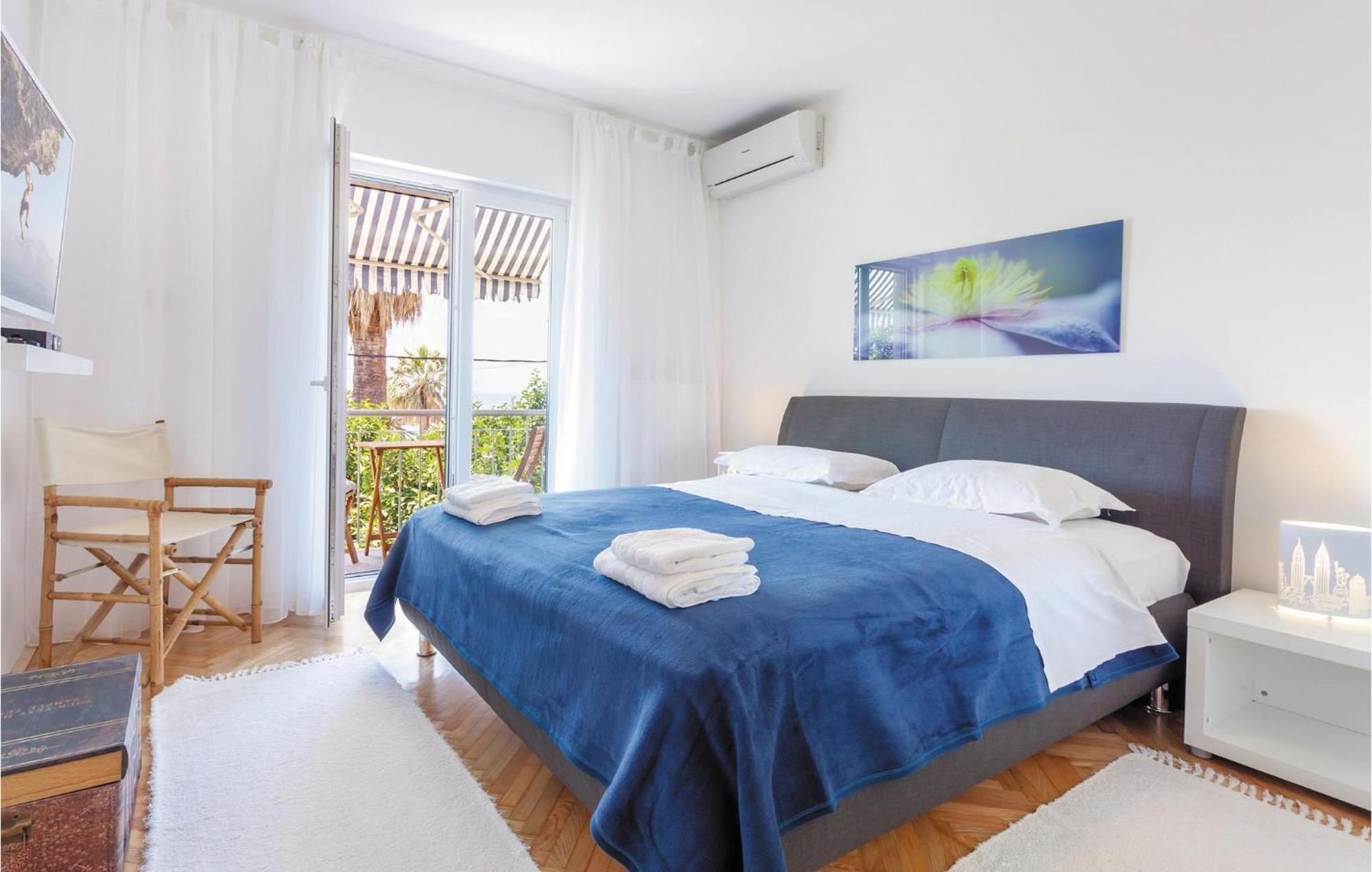 Amazing Home In Podstrana With Kitchen ภายนอก รูปภาพ